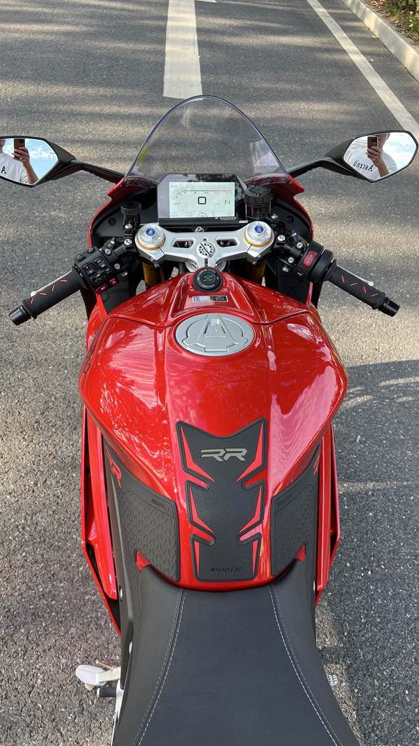 二手张雪机车820RR