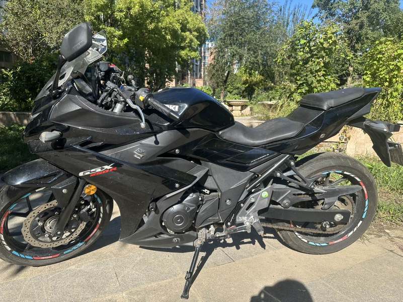 二手豪爵铃木GSX250R