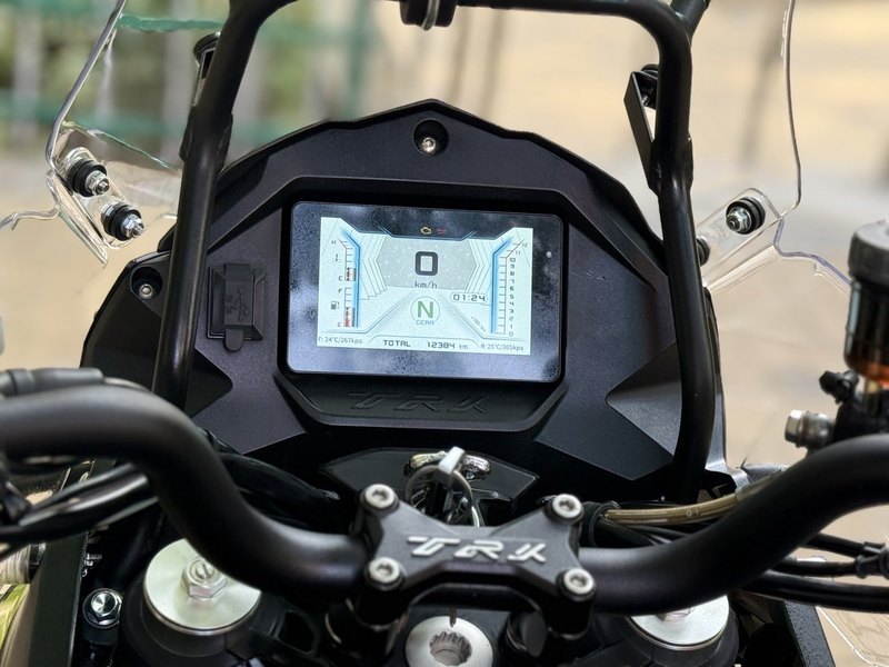 二手贝纳利金鹏 TRK502