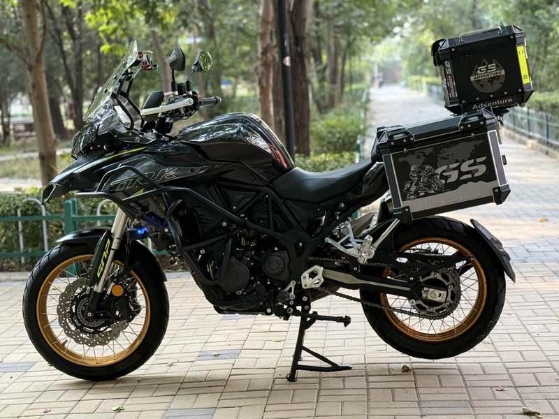 二手贝纳利金鹏 TRK502