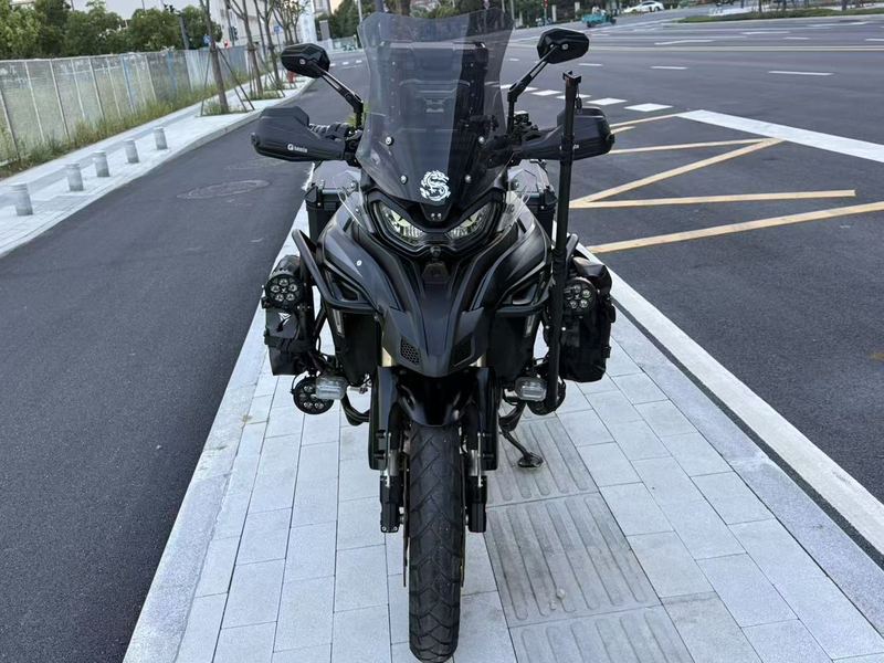 二手贝纳利TRK702