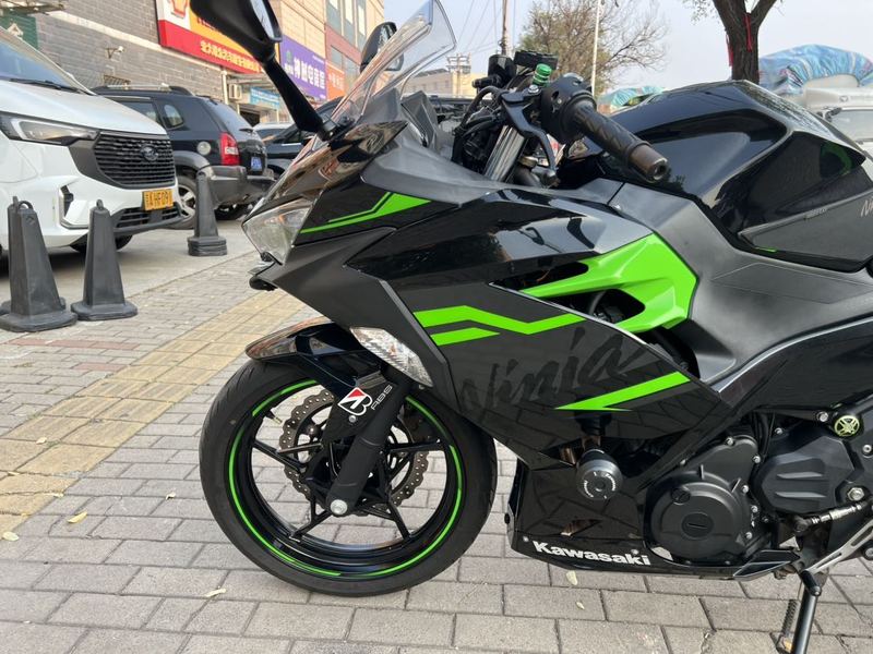 二手川崎Ninja 400