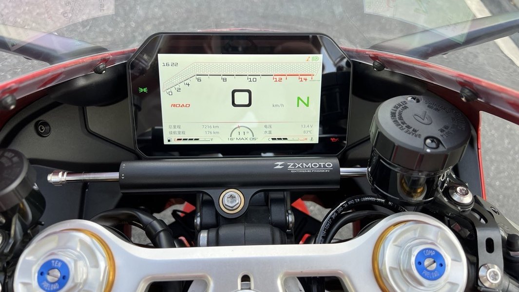 二手张雪机车820RR