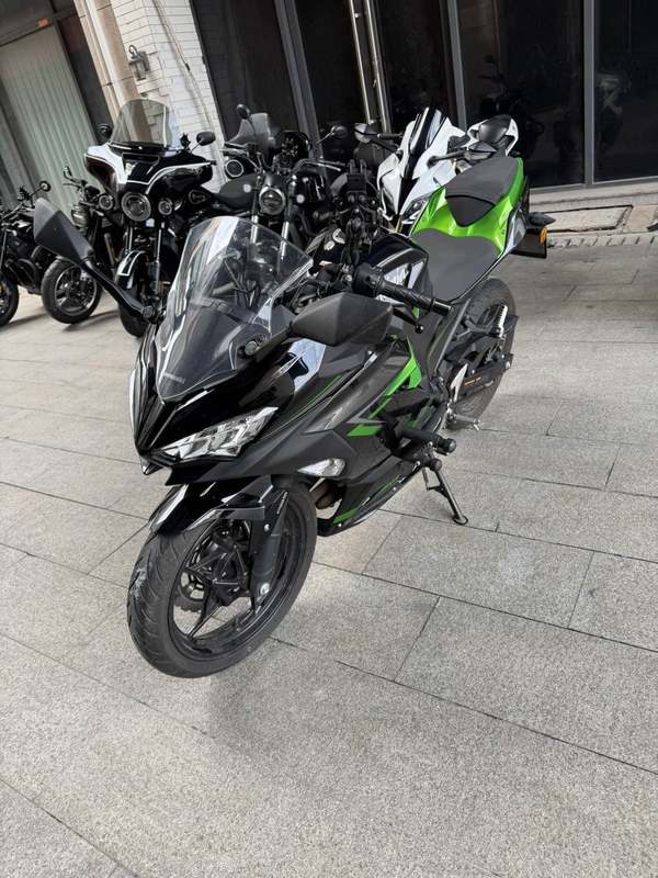 二手川崎Ninja 400