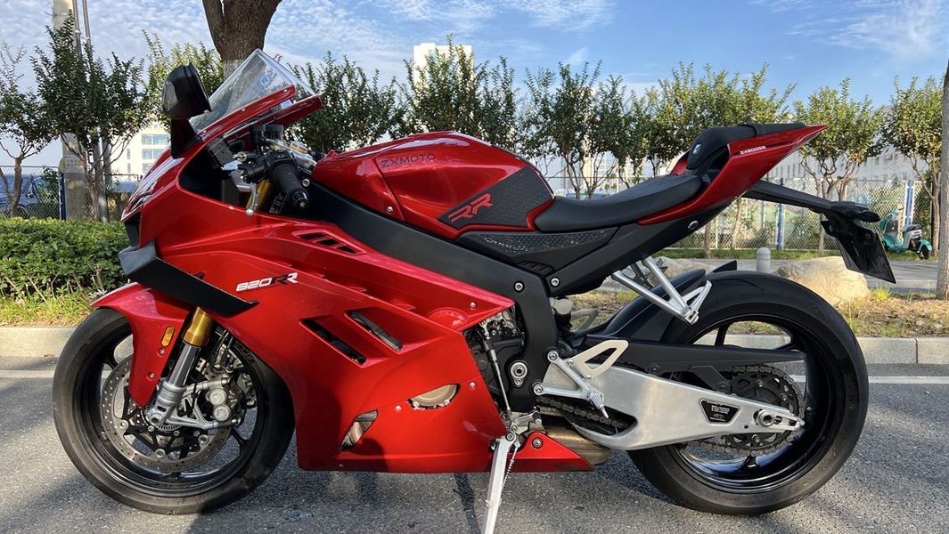 二手张雪机车820RR