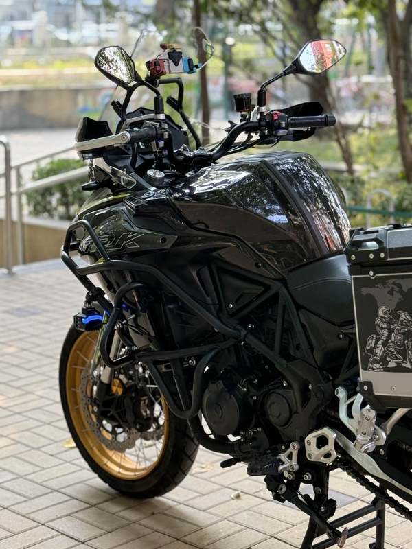 二手贝纳利金鹏 TRK502