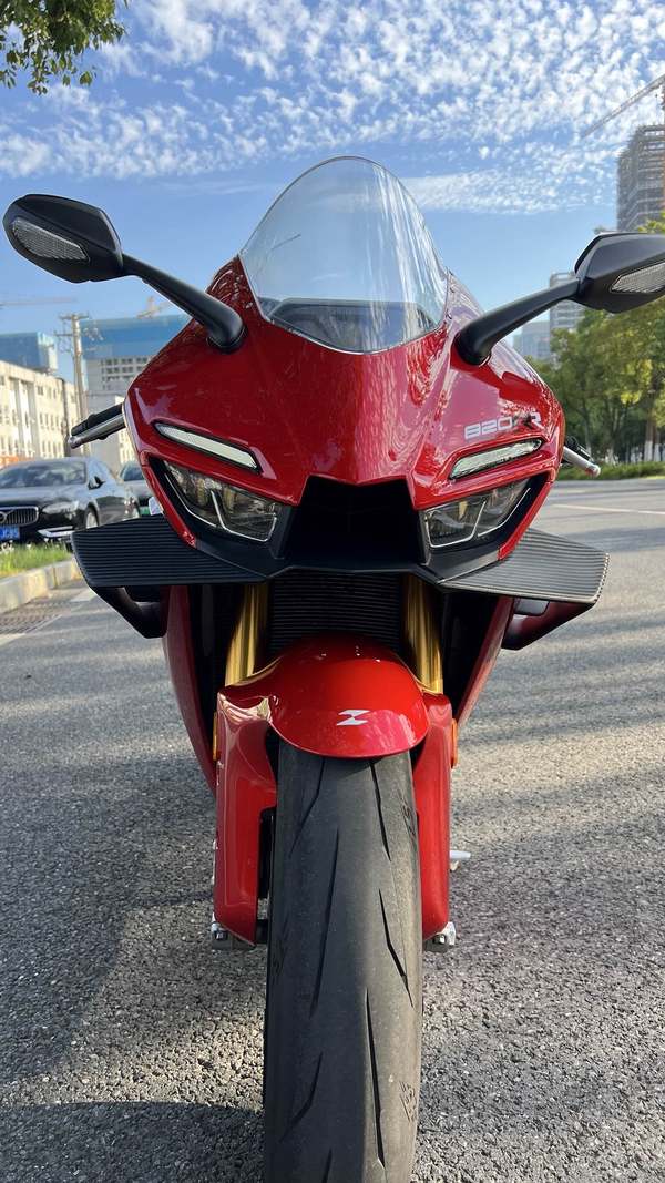 二手张雪机车820RR