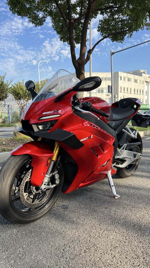 二手张雪机车820RR