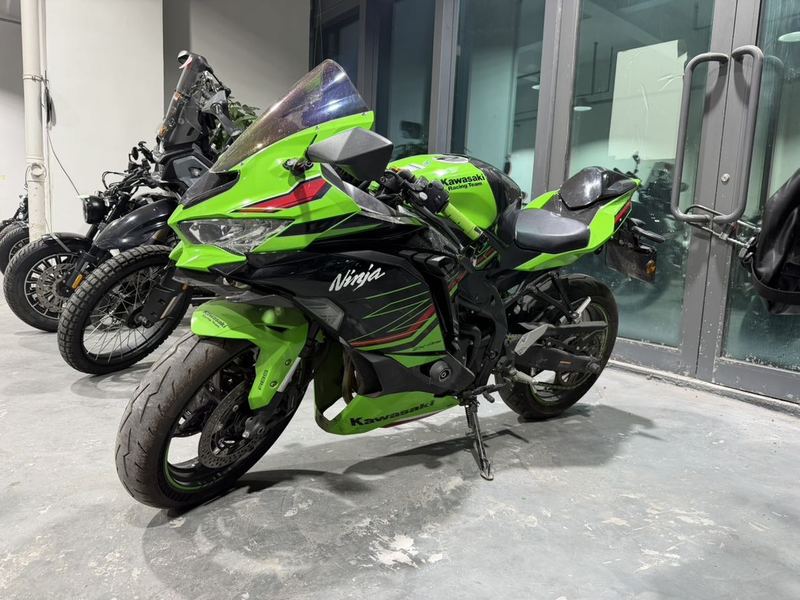 二手川崎ZX-4R