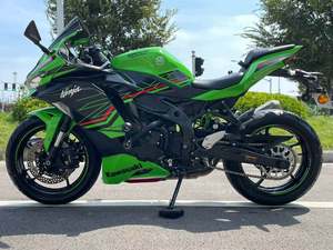 二手川崎ZX-4R