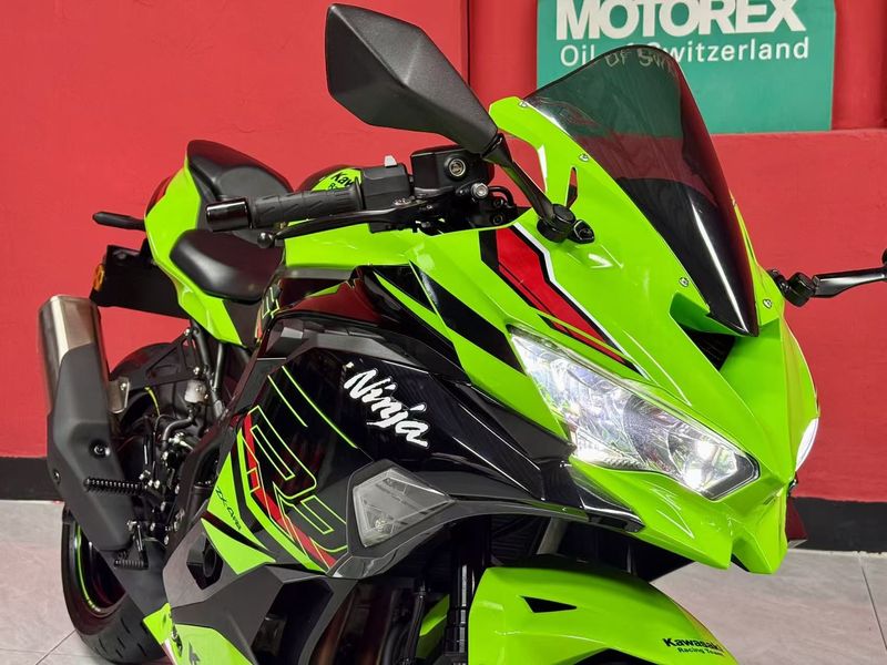 二手川崎ZX-4R
