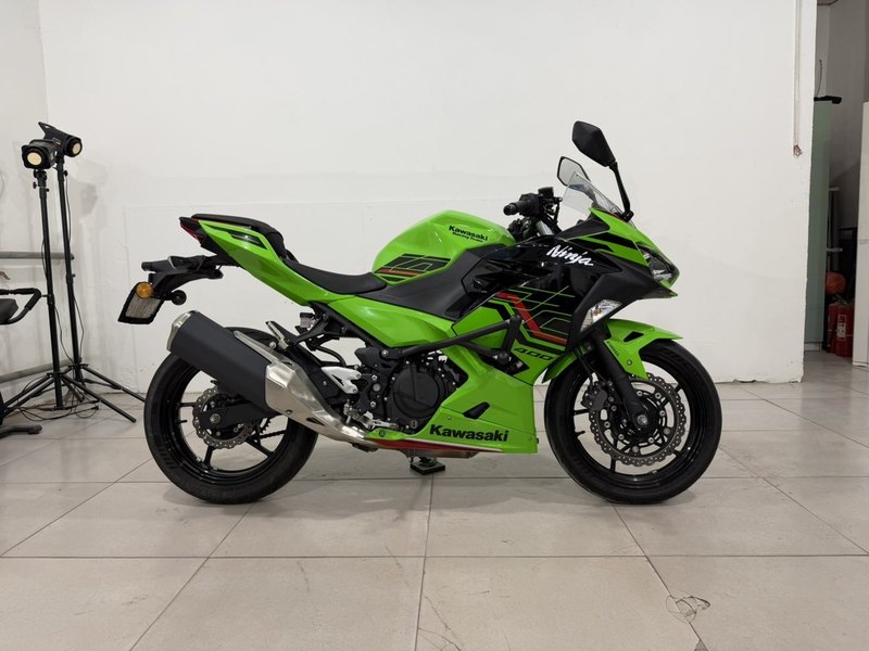 二手川崎Ninja 400