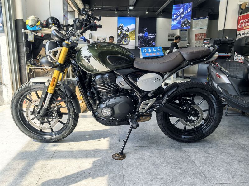 二手凯旋Scrambler 400 X