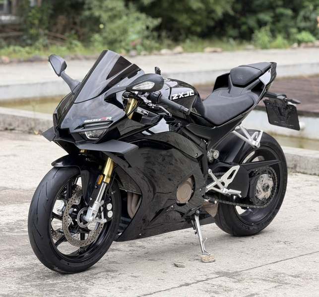 二手张雪机车500RR