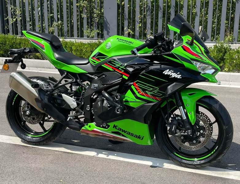 二手川崎ZX-4R