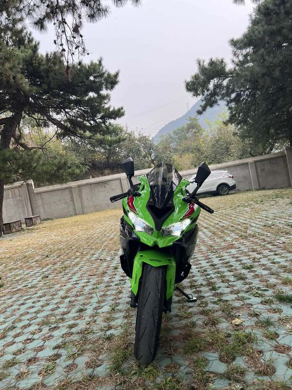 二手川崎ZX-4R