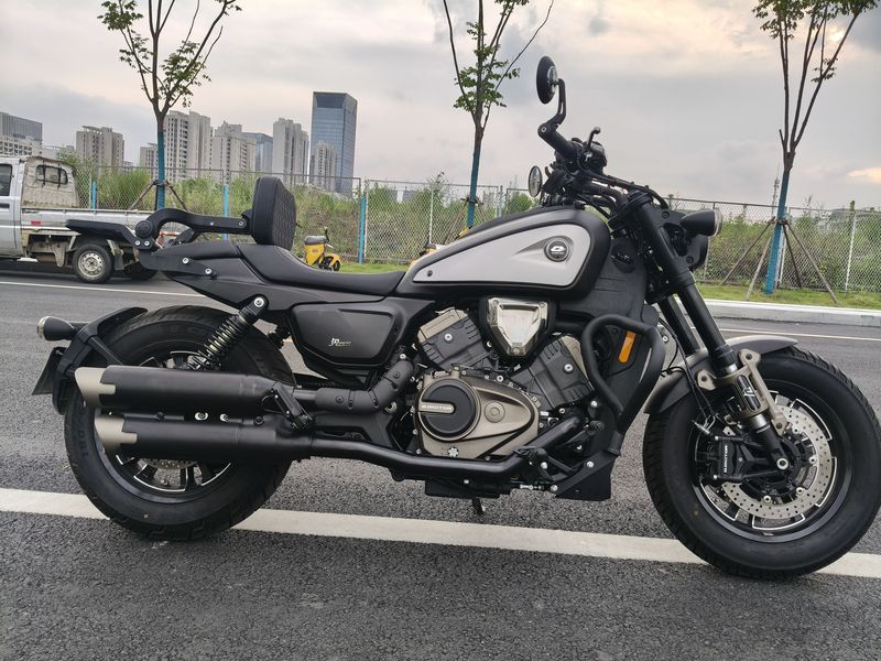 二手QJMOTOR闪600