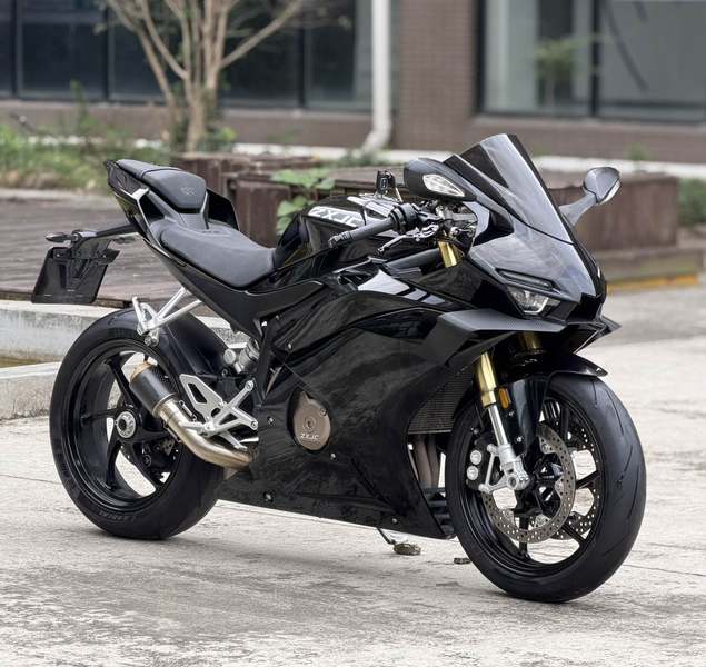 二手张雪机车500RR