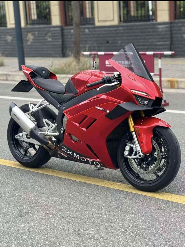 二手张雪机车820RR