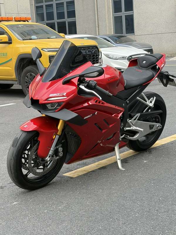 二手张雪机车820RR