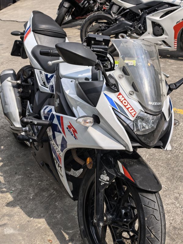 二手豪爵铃木GSX250R