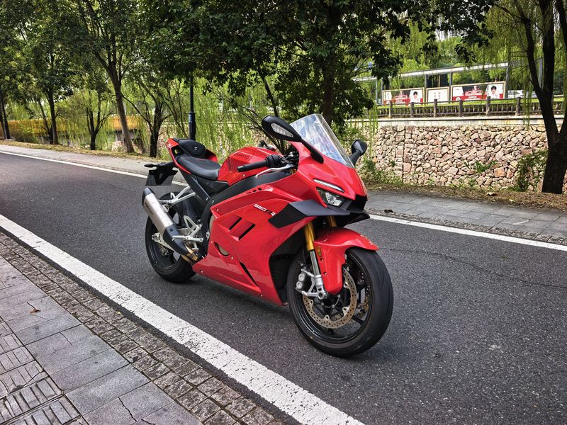 二手张雪机车820RR
