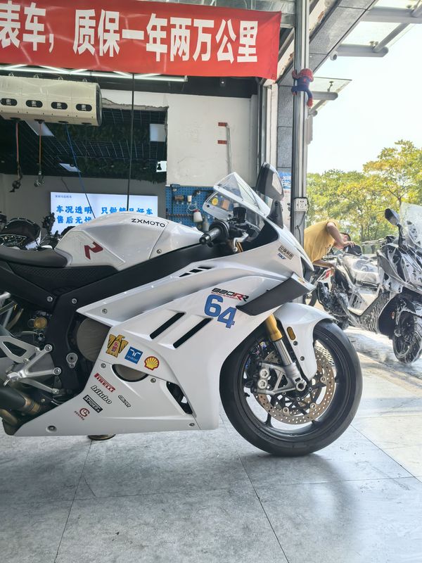 二手张雪机车820RR