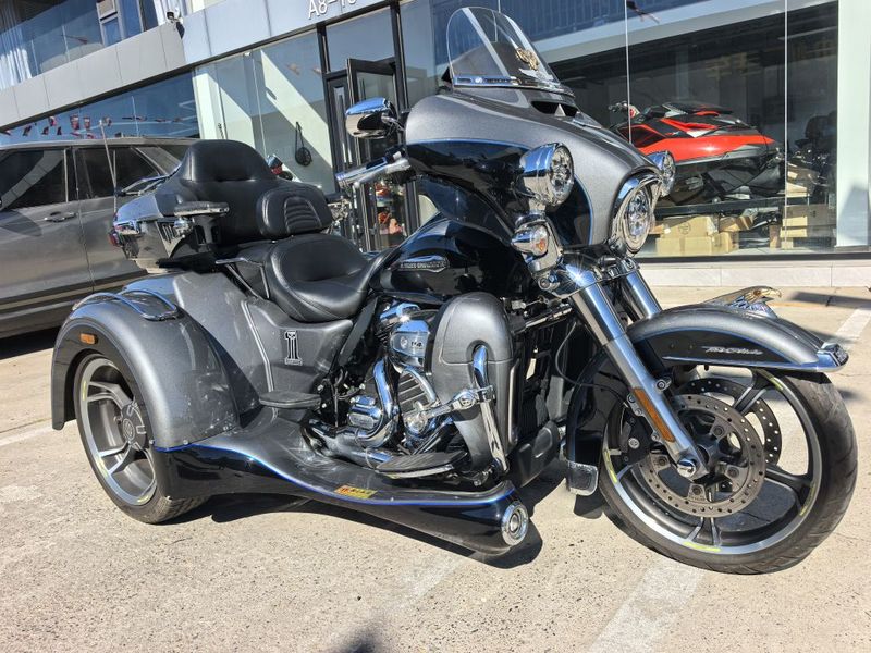 二手哈雷戴维森Tri Glide