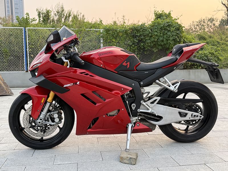 二手张雪机车820RR