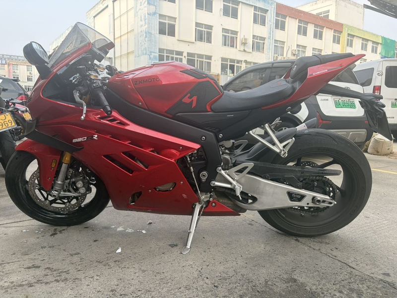 二手张雪机车820RR
