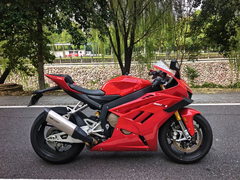 二手张雪机车820RR