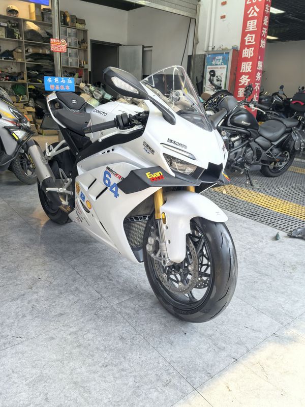 二手张雪机车820RR
