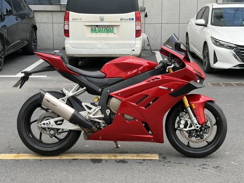 二手张雪机车820RR