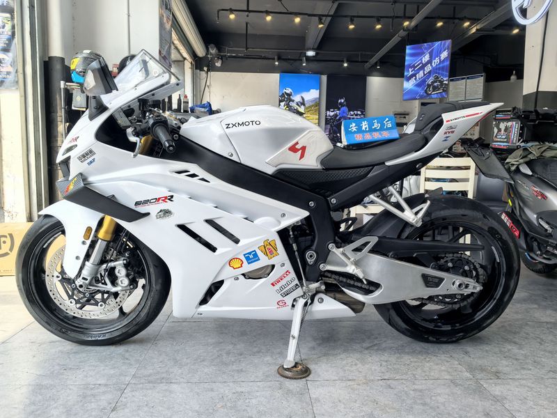 二手张雪机车820RR