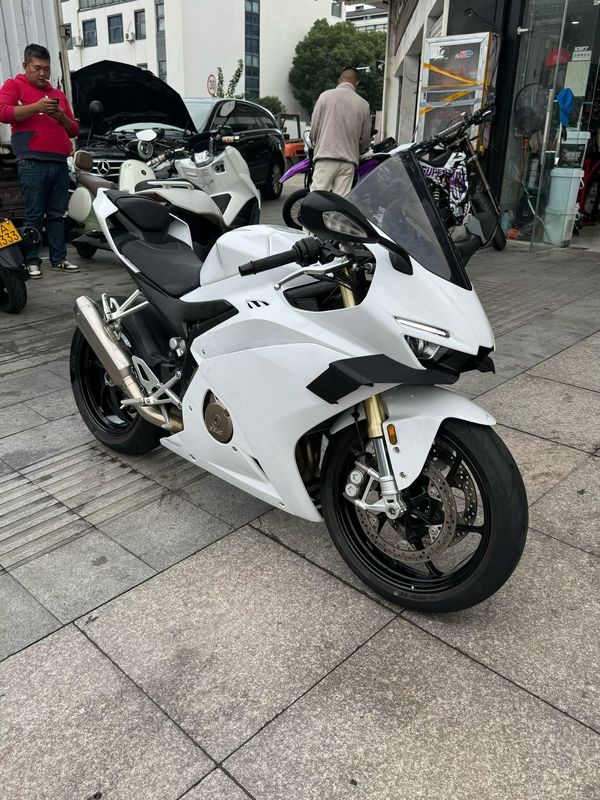 二手张雪机车500RR