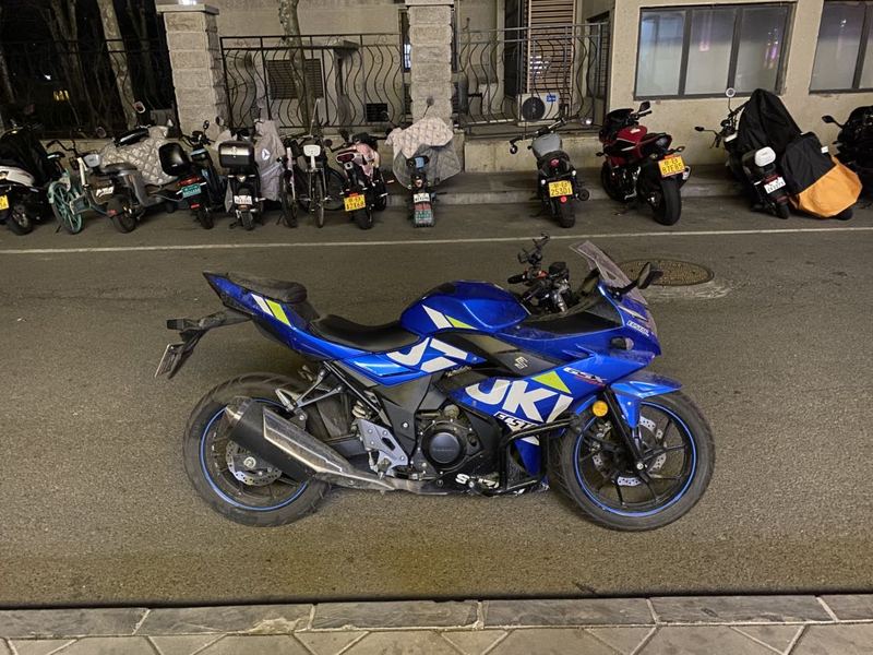 二手豪爵铃木GSX250R