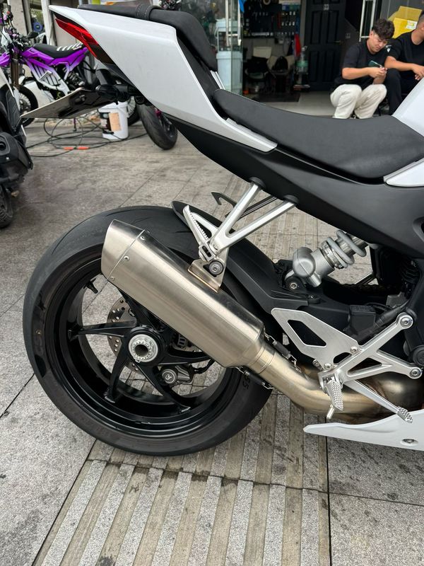 二手张雪机车500RR