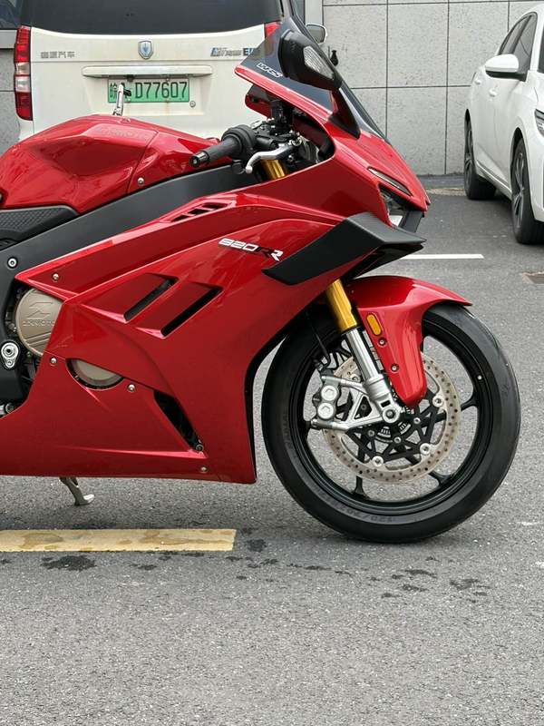 二手张雪机车820RR