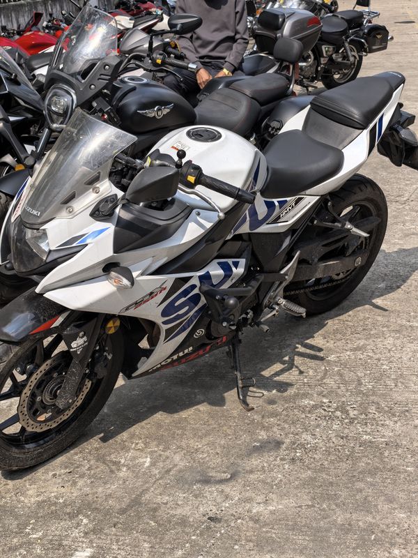 二手豪爵铃木GSX250R