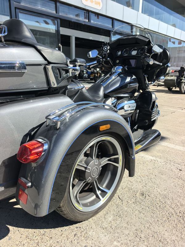 二手哈雷戴维森Tri Glide
