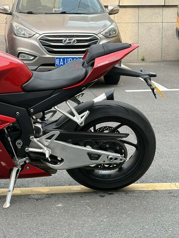二手张雪机车820RR