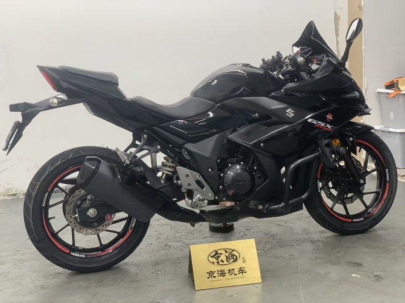 二手豪爵铃木GSX250R