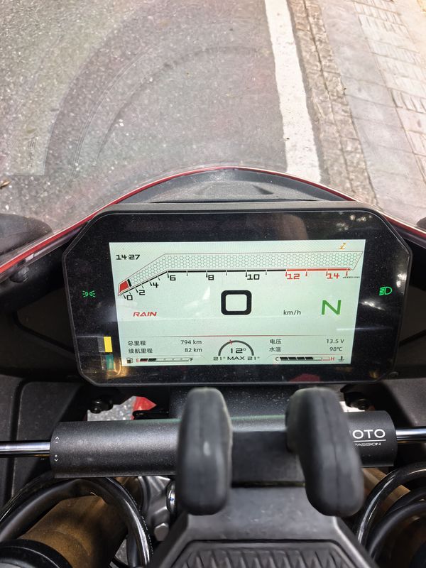二手张雪机车820RR