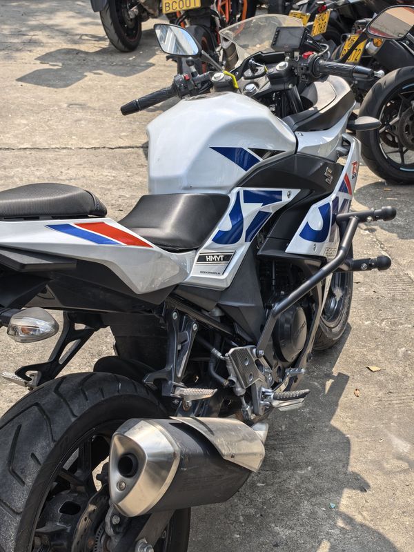 二手豪爵铃木GSX250R