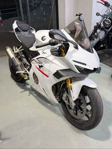 二手张雪机车500RR