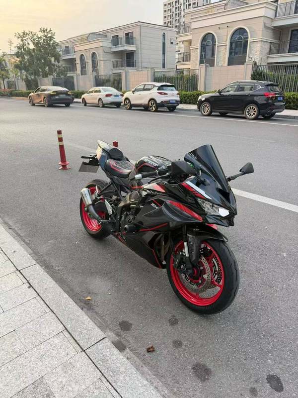 二手川崎ZX-4R