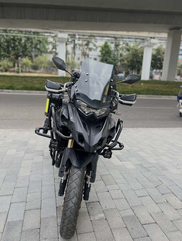 二手贝纳利TRK552