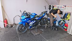 二手豪爵铃木GSX250R