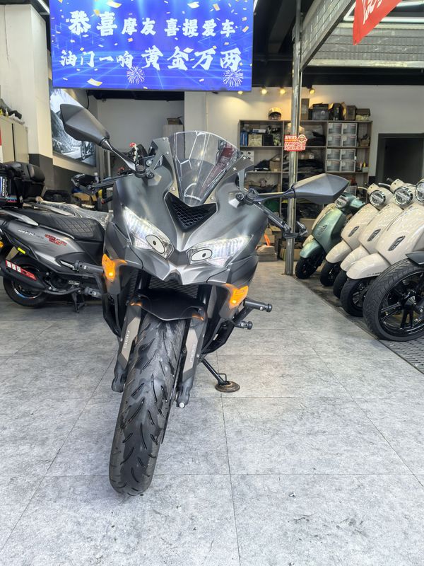 二手川崎ZX-4R