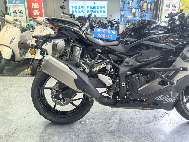 二手川崎ZX-4R